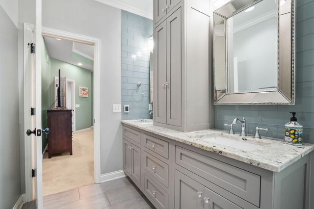 9351 Burnett Lane, Dublin, OH 43017