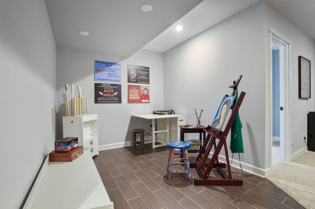 9351 Burnett Lane, Dublin, OH 43017