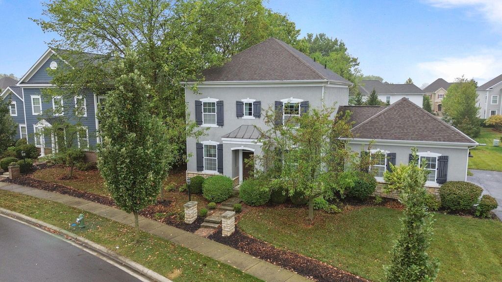 9351 Burnett Lane, Dublin, OH 43017