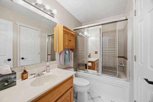 2091 197th Avenue NW, Oak Grove, MN 55011