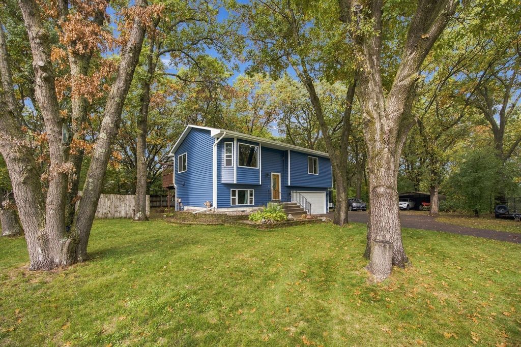 2091 197th Avenue NW, Oak Grove, MN 55011