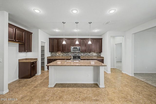 1447 E WARBLER Road, Gilbert, AZ 85297