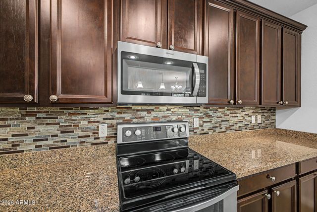 1447 E WARBLER Road, Gilbert, AZ 85297