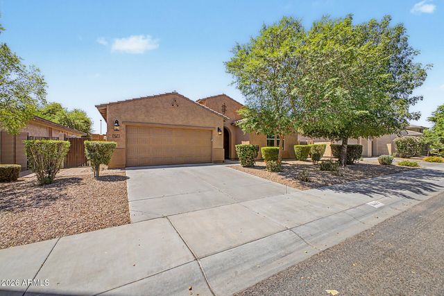 1447 E WARBLER Road, Gilbert, AZ 85297