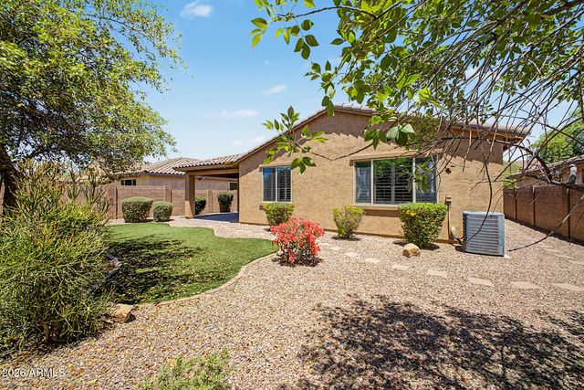 1447 E WARBLER Road, Gilbert, AZ 85297