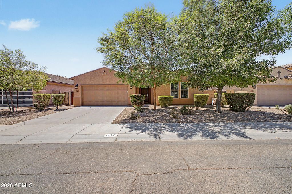 1447 E WARBLER Road, Gilbert, AZ 85297