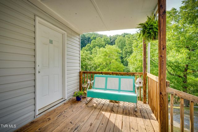 462 Red Cedar Branch Road, Kingsport, TN 37664