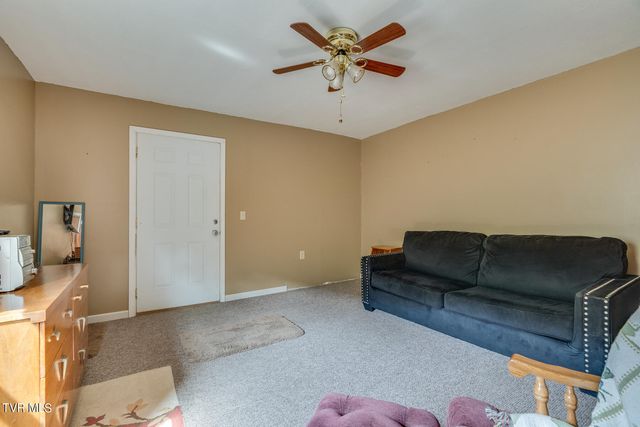 462 Red Cedar Branch Road, Kingsport, TN 37664