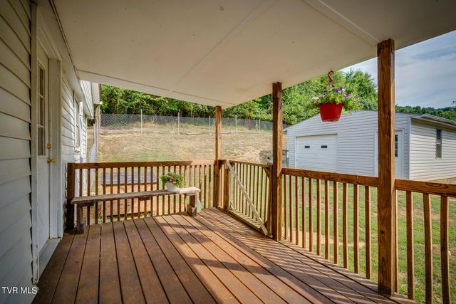 462 Red Cedar Branch Road, Kingsport, TN 37664