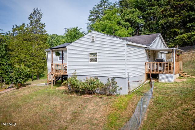 462 Red Cedar Branch Road, Kingsport, TN 37664