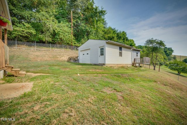462 Red Cedar Branch Road, Kingsport, TN 37664