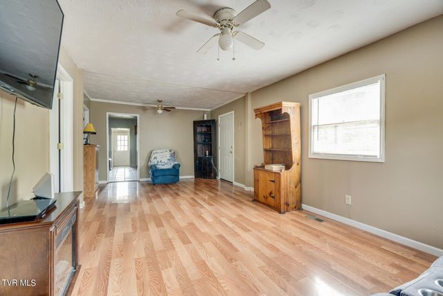 462 Red Cedar Branch Road, Kingsport, TN 37664