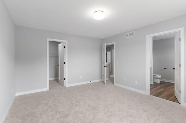 386 Laurel Place, River Falls, WI 54022