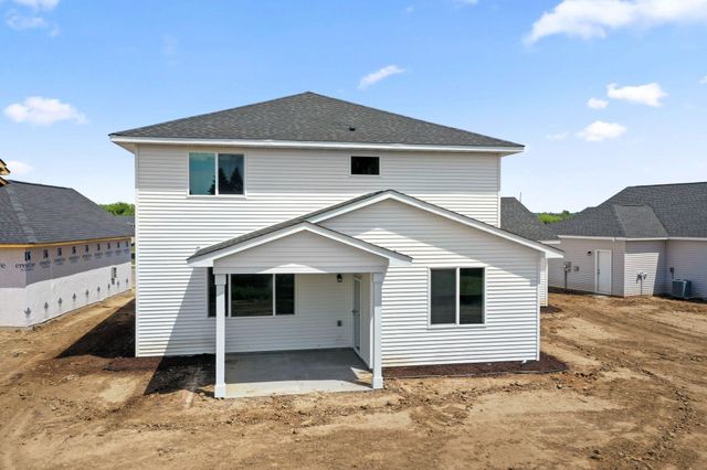 386 Laurel Place, River Falls, WI 54022