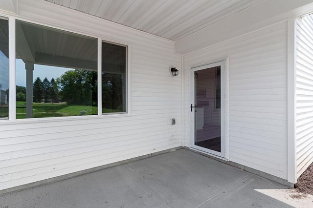 386 Laurel Place, River Falls, WI 54022