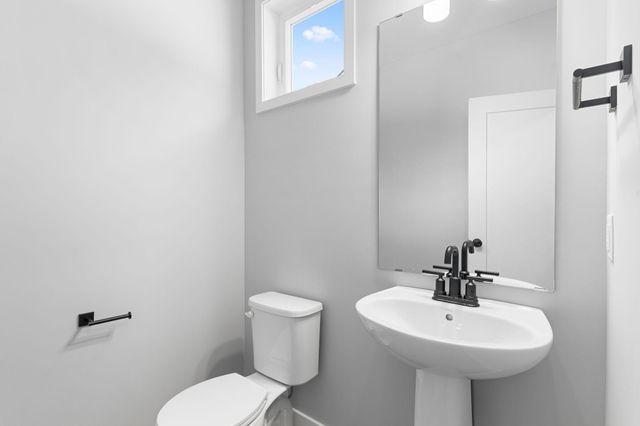 386 Laurel Place, River Falls, WI 54022