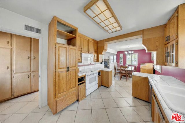 656 E Kirkwall Road, Glendora, CA 91740