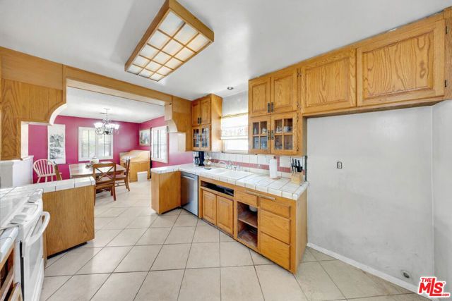 656 E Kirkwall Road, Glendora, CA 91740