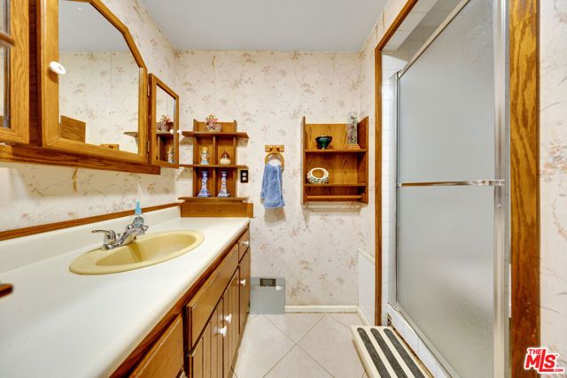 656 E Kirkwall Road, Glendora, CA 91740