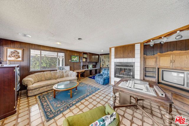 656 E Kirkwall Road, Glendora, CA 91740