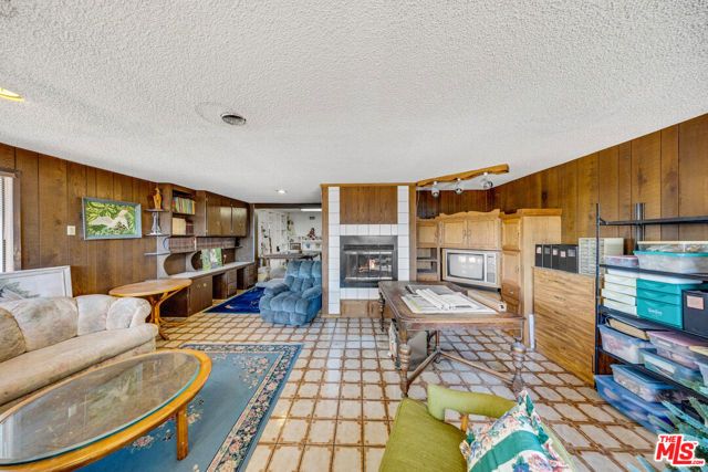656 E Kirkwall Road, Glendora, CA 91740