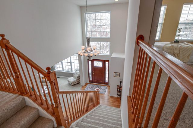 325 CEDAR RIDGE Drive, Lake Villa, IL 60046