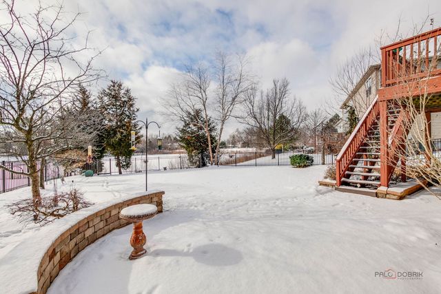 325 CEDAR RIDGE Drive, Lake Villa, IL 60046