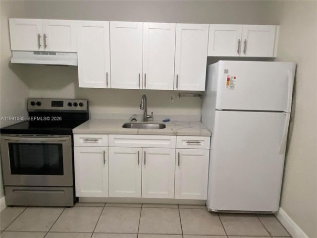 5835 NW 37th St 5835, Virginia Gardens, FL 33166