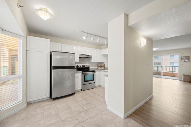 1080 Ala Napunani Street 216, Honolulu, HI 96818