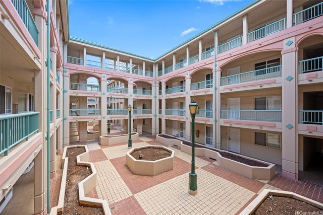 1080 Ala Napunani Street 216, Honolulu, HI 96818