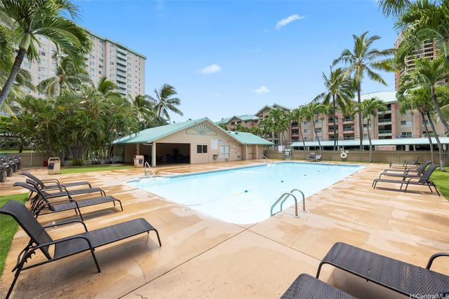 1080 Ala Napunani Street 216, Honolulu, HI 96818
