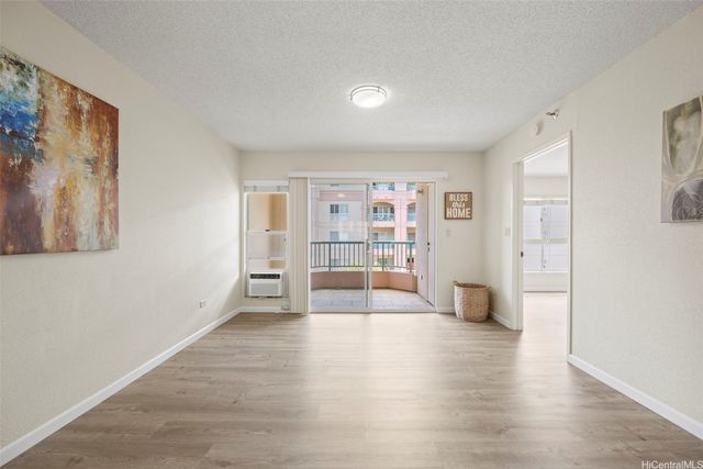 1080 Ala Napunani Street 216, Honolulu, HI 96818