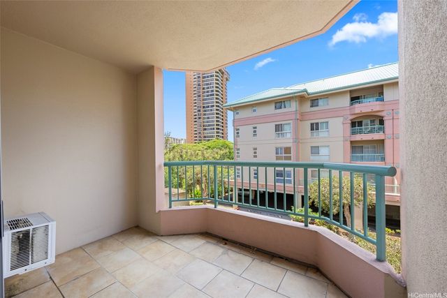 1080 Ala Napunani Street 216, Honolulu, HI 96818