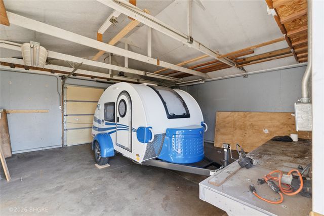 3811 E 29th Street, Des Moines, IA 50317