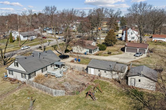 3811 E 29th Street, Des Moines, IA 50317