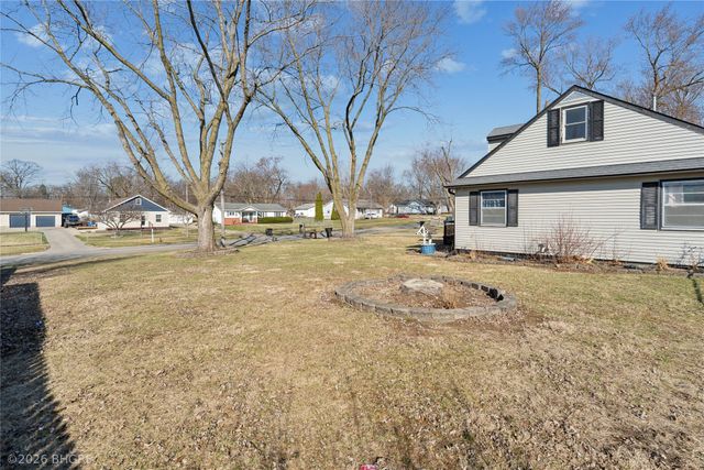 3811 E 29th Street, Des Moines, IA 50317