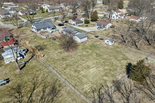 3811 E 29th Street, Des Moines, IA 50317