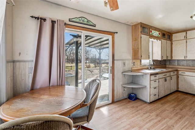 3811 E 29th Street, Des Moines, IA 50317