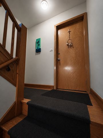 6345 W Raven Street 2, Chicago, IL 60646