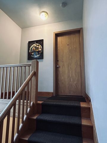 6345 W Raven Street 2, Chicago, IL 60646