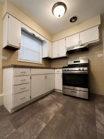 6345 W Raven Street 2, Chicago, IL 60646