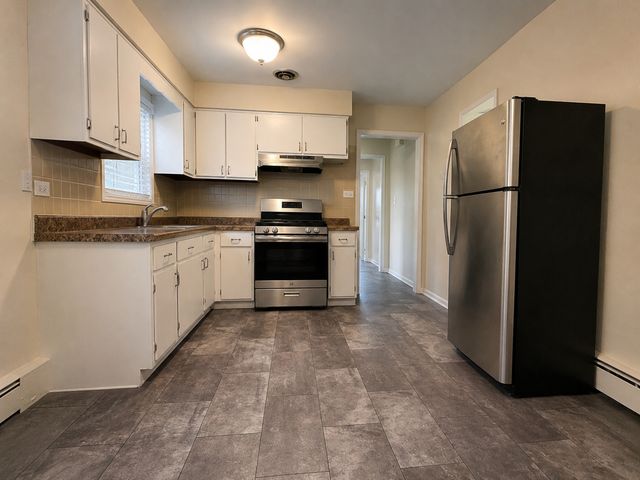 6345 W Raven Street 2, Chicago, IL 60646