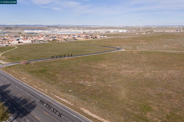 60 Stw Vic Ave, Del Sur, CA 93536