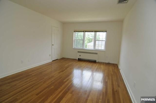 5 Heights Road O-2, Ridgewood, NJ 07450