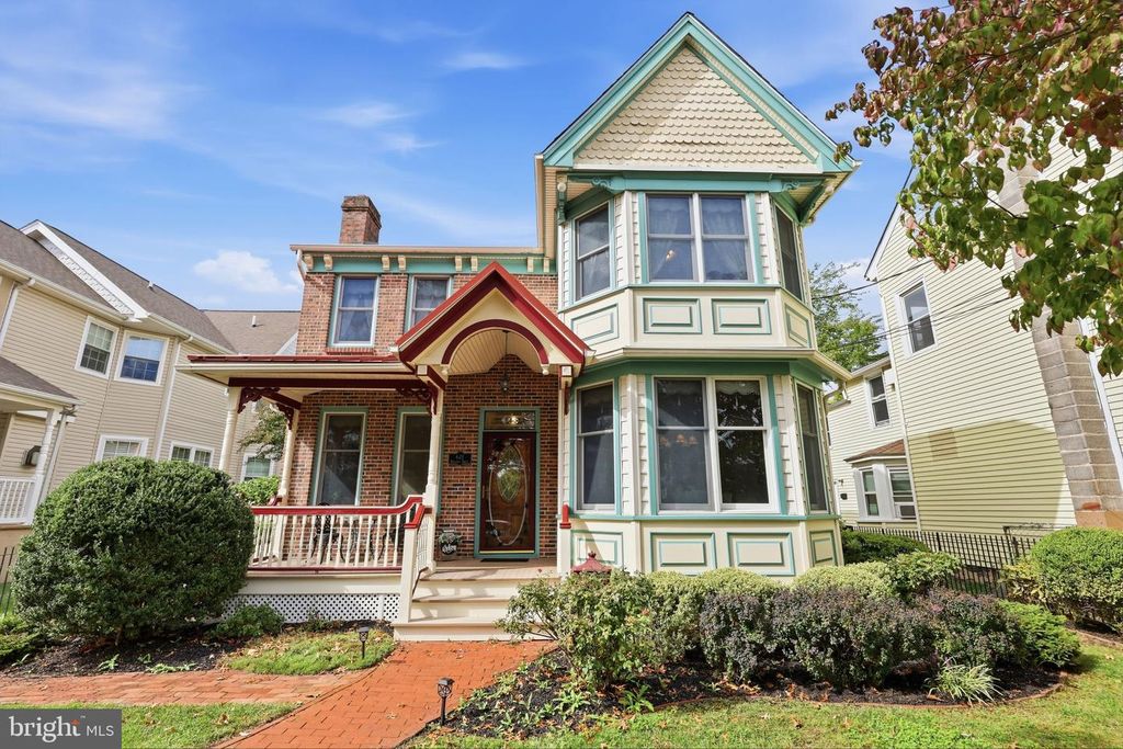 621 RADCLIFFE ST, BRISTOL, PA 19007 — photo 2