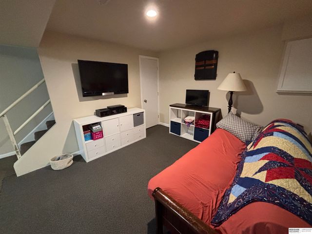 103 Kevin Circle, Bellevue, NE 68005