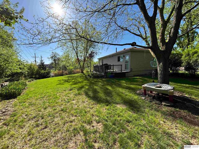 103 Kevin Circle, Bellevue, NE 68005
