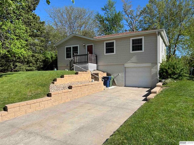 103 Kevin Circle, Bellevue, NE 68005