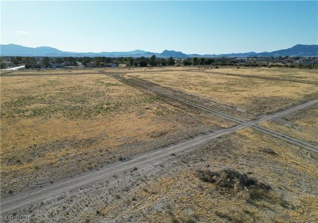 1480 East Geronimo Street, Pahrump, NV 89048