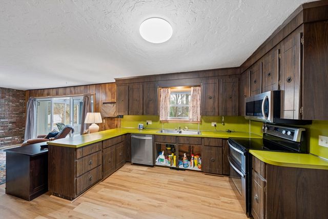 298 Lisle Street, Braintree, MA 02184